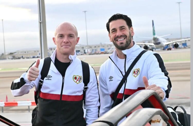 El Rayo vuelve a ofrecer a los aficionados volar en su charter en Conference a Bratislava y Varsovia 1 Rayo charter Isi Batalla