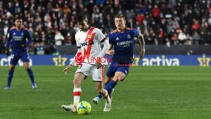 El Rayo Vallecano encadena tres partidos consecutivos sin perder en Vallecas ante el Real Madrid 3 sin titulo 7606