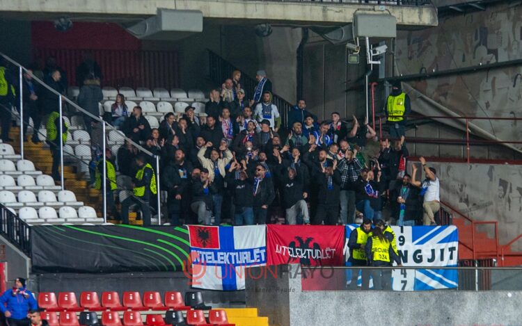 Un centenar de aficionados kosovares del Drita se desplazaron a Vallecas 1 8da7bed4 2b1c 419f a739 ff60675b8480