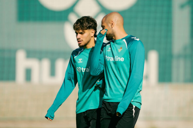 Abde, Amrabat y Bakambu, bajas confirmadas del Betis para medirse al Rayo 1 Abde y Amrabat rayo betis