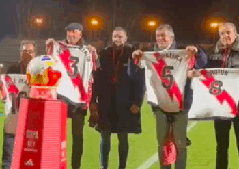 homenaje Rayo Vallecano exrayistas leyendas