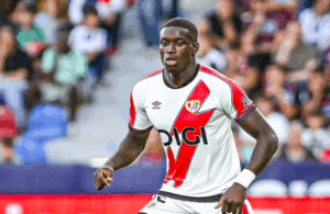 Mendy se retiró lesionado en el duelo ante el Valencia 2 Mendy