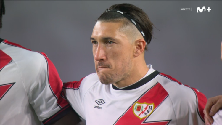 Vallecas guardó un minuto de silencio en memoria de Luis Espino, padre del 'Pacha' Espino 1 Minuto de silencio padre pacha