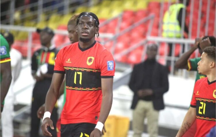 Randy Nteka con la selección de Angola