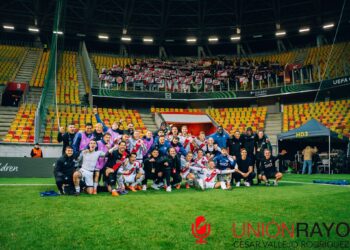 aficionados desplazamiento Rayo