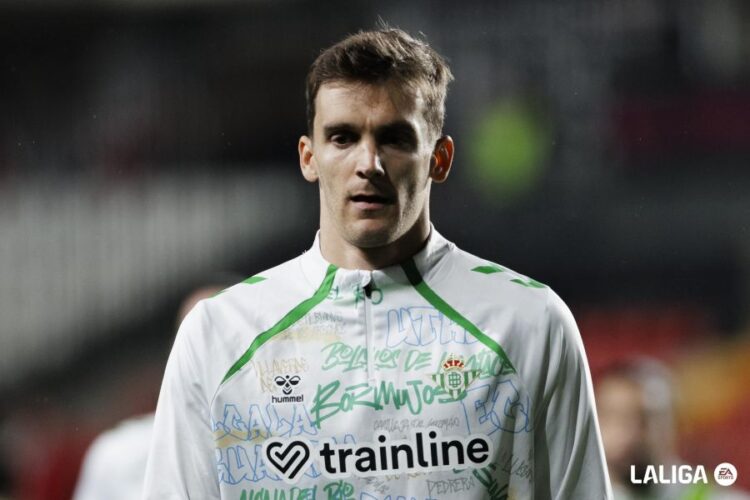 Diego Llorente no levanta cabeza: lesión a los 5 minutos en su vuelta a Vallecas 1 LaLiga