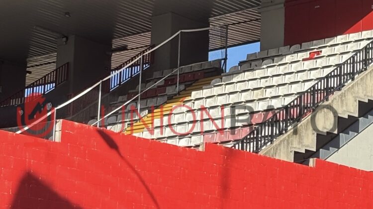 El Rayo coloca una red improvisada para poder vender entradas visitantes 1 img 5703
