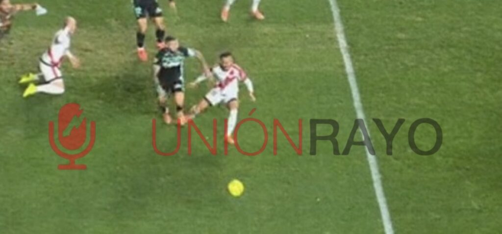 Isi anula por fuera de juego previo el penalti sobre Álvaro García 3 img 5848