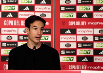 Iñigo Perez rueda de prensa alaves copa