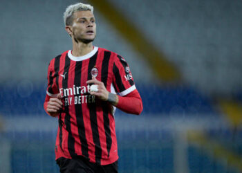 PESCARA, ITALY - NOVEMBER 21: Samuele Longo of Milan Futuro in action during the Serie C match between Pescara and Milan Futuro on November 21, 2024 in Pescara, Italy. (Photo by Danilo Di Giovanni/AC Milan via Getty Images)