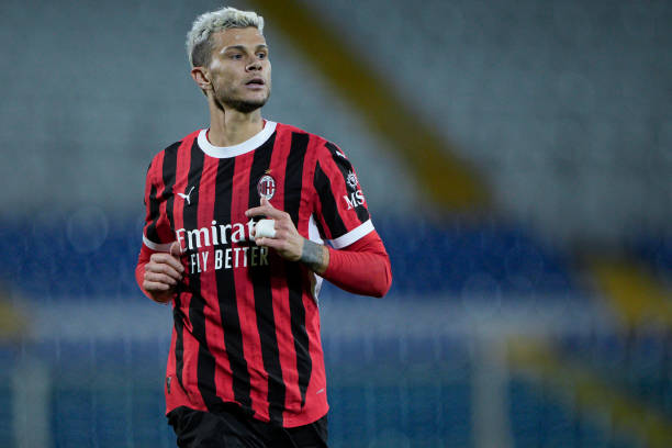 PESCARA, ITALY - NOVEMBER 21: Samuele Longo of Milan Futuro in action during the Serie C match between Pescara and Milan Futuro on November 21, 2024 in Pescara, Italy. (Photo by Danilo Di Giovanni/AC Milan via Getty Images)