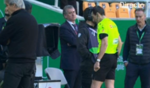 El audio del VAR en la jugada polémica del Betis-Rayo: “Hostias, ¿está dentro o está fuera?” 3 Captura de pantalla 2026 02 21 181229 e1771780025379