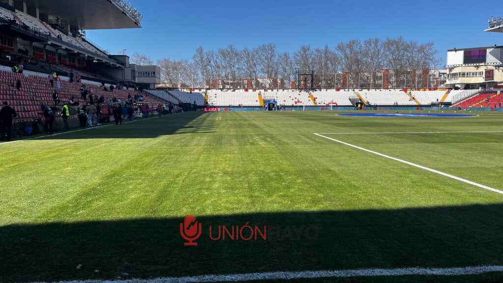 Vallecas volvió a albergar un partido 35 días después 2 Cesped de Vallecas