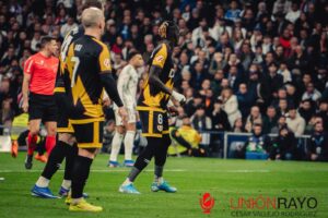 Iñigo apostó por un centro del campo muy físico con Ciss y Gumbau ante el Real Madrid 2 Ciss Rayo Vallecano