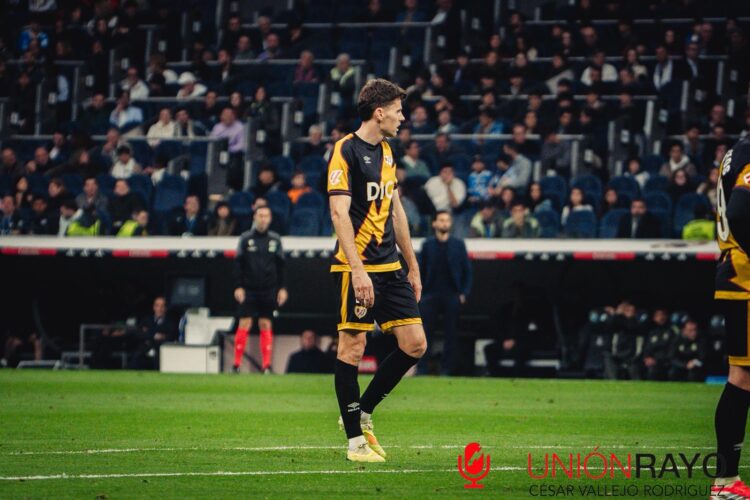 Iñigo apostó por un centro del campo muy físico con Ciss y Gumbau ante el Real Madrid 1 Gumbau Rayo Vallecano