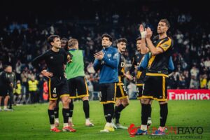 Laporta: "El Rayo salió muy perjudicado del partido contra el Madrid" 3 Pocos aficionados del Rayo en el Bernabéu