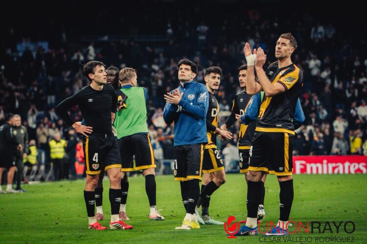 Pocos aficionados del Rayo en el Bernabéu por el precio de las entradas 1 Pocos aficionados del Rayo en el Bernabéu