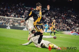 Ratiu vuelve a ser titular tras superar su lesión