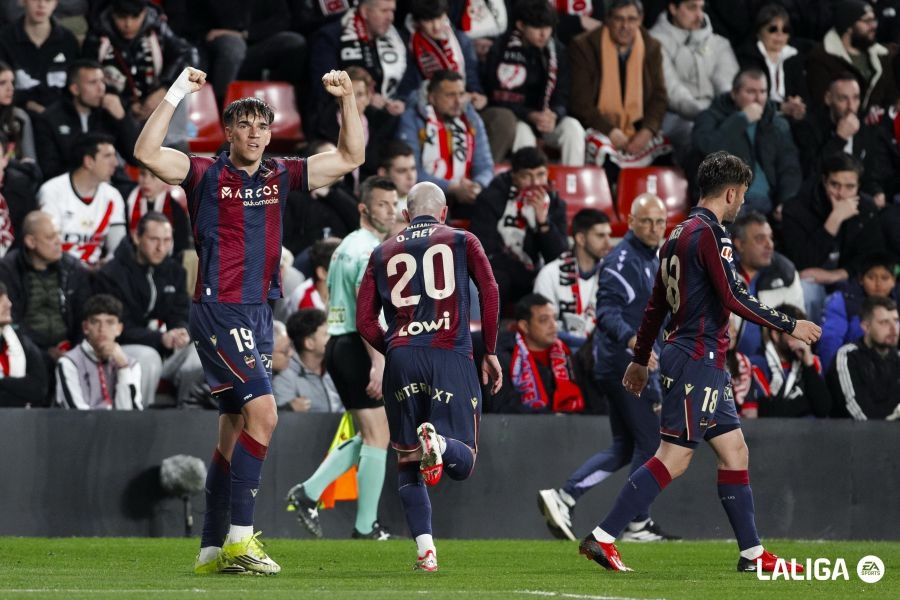 Rayo Vallecano 1-1 Levante: “Ciss rescata un punto en el último suspiro” 2 img 0770