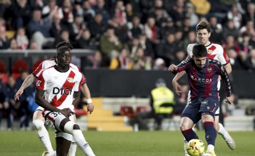 Rayo Vallecano 1-1 Levante: “Ciss rescata un punto en el último suspiro” 3 img 0773